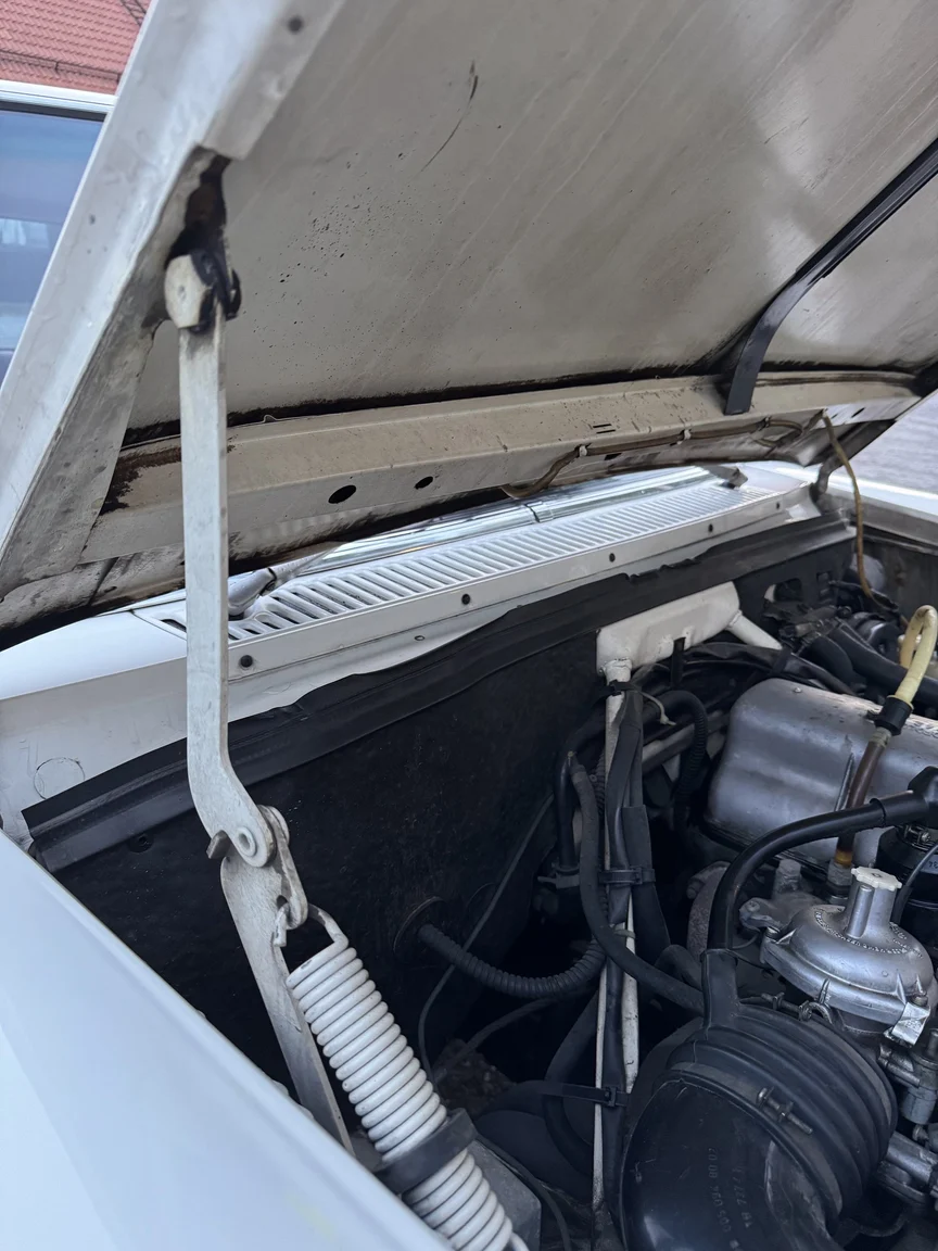 Image of 1972 Mercedes-Benz 200 mechanics (7)