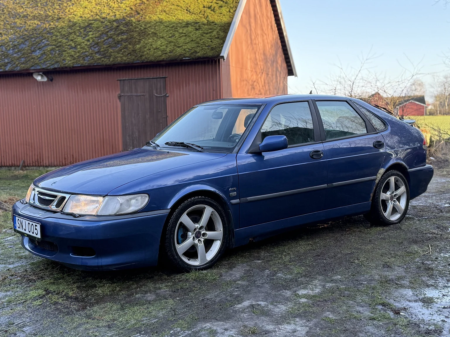 Exteriörbild på 2001 SAAB 9-3 Aero (1)
