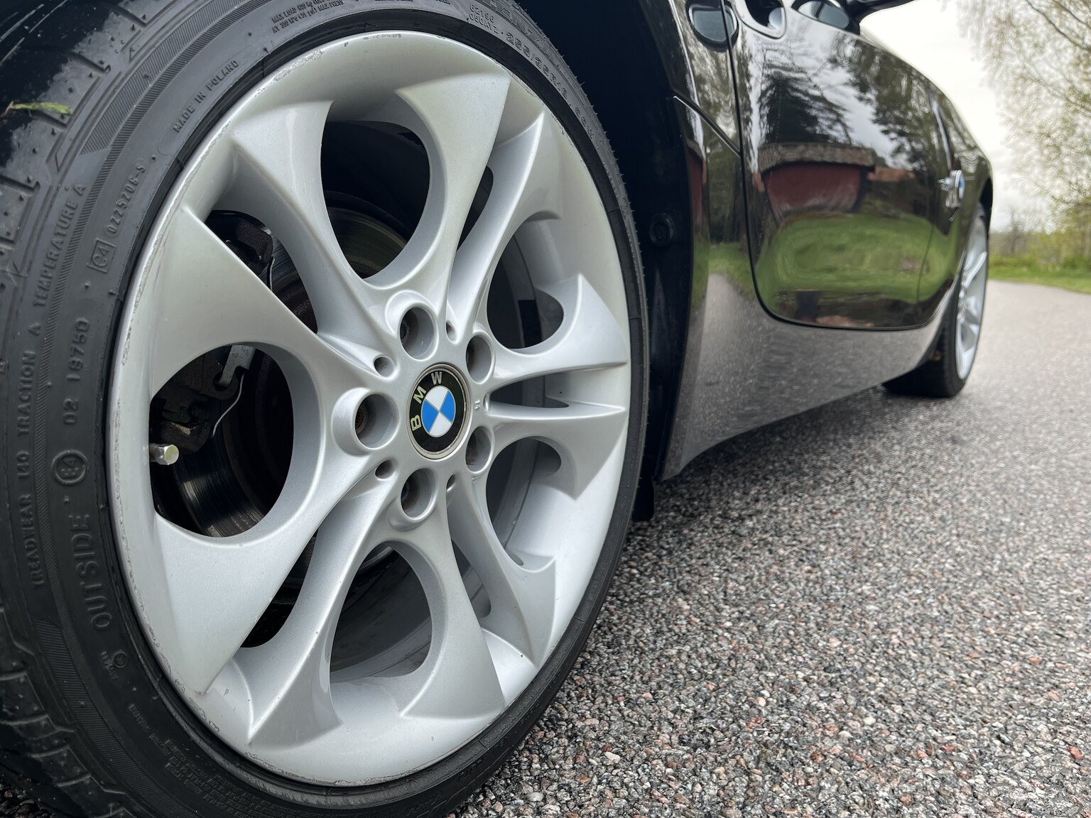 Exterior image of 2007 BMW Z4 3.0Si Coupé