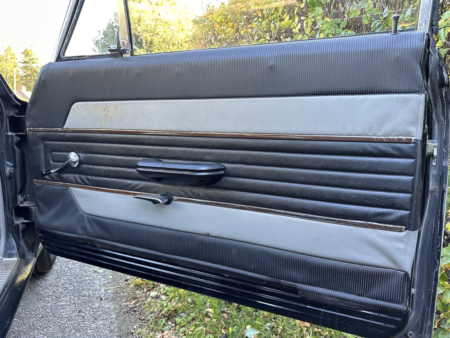 Innenraumfoto von 1965 Ford Taunus 17M (32)