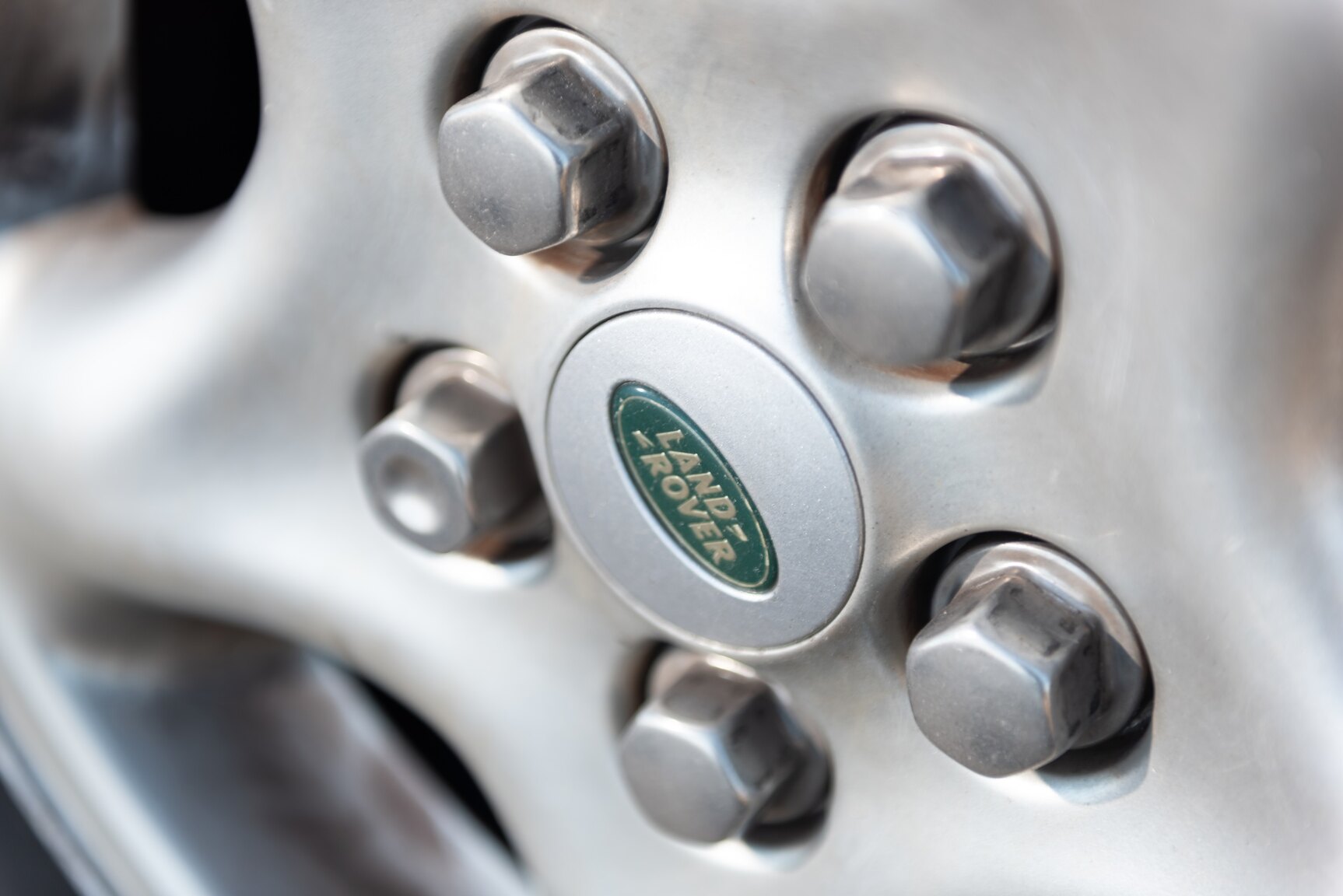 Exterior image of 1999 Land Rover Discovery 4.0 V8