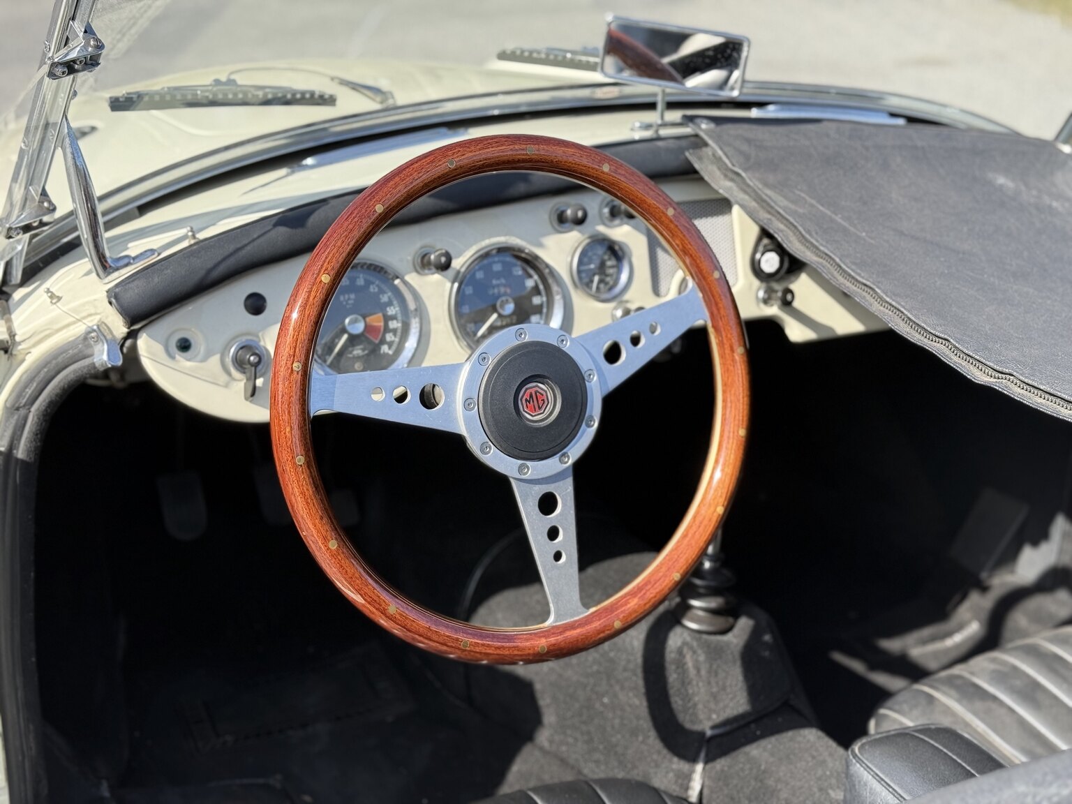 Interiörbild 1959 MG MGA 1500