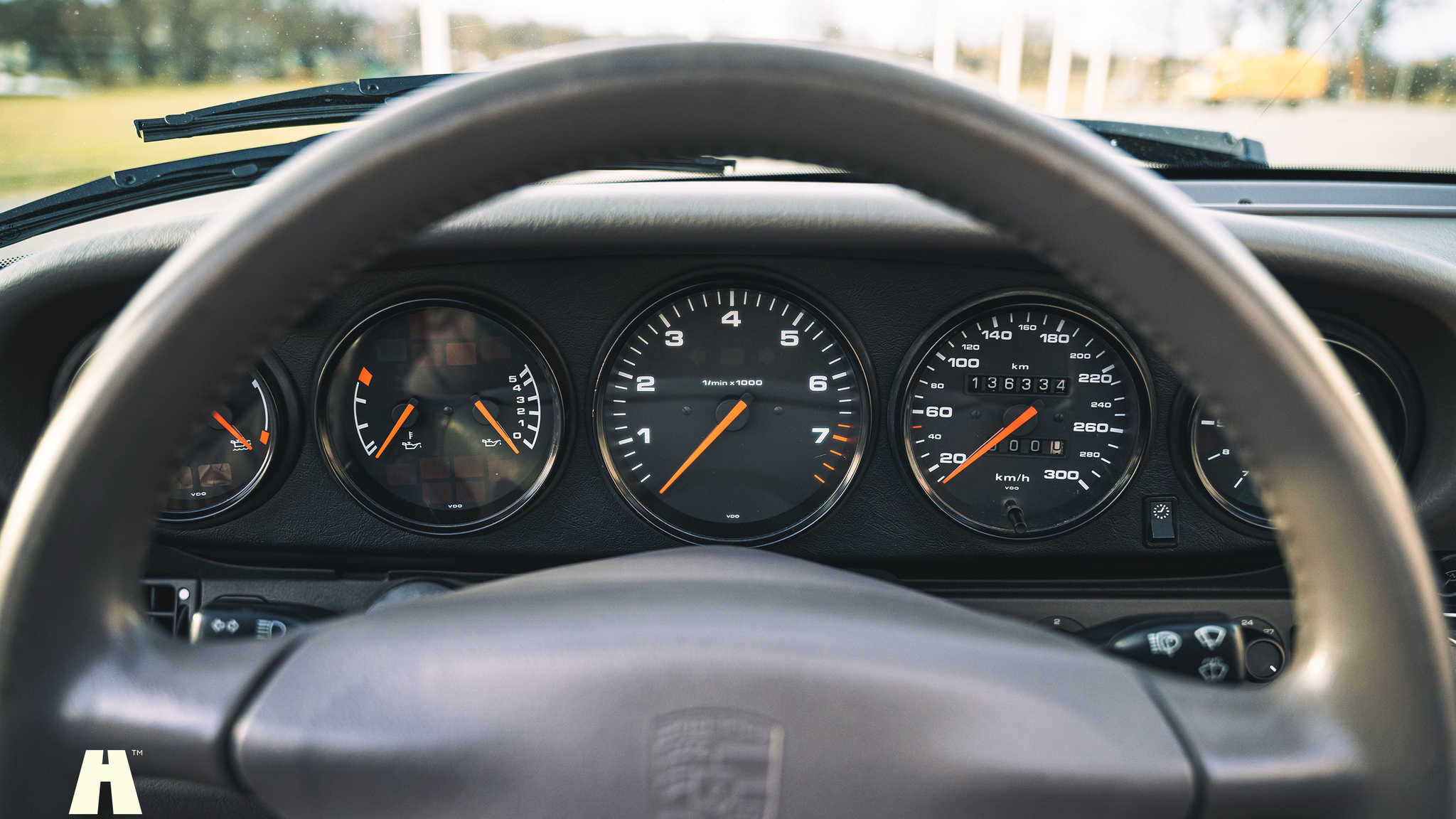 Innenraumfoto von 1994 Porsche 993 Cabriolet (29)