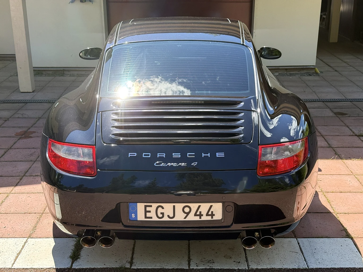 Exteriörbild på 2008 Porsche 911 Carrera 4 (14)