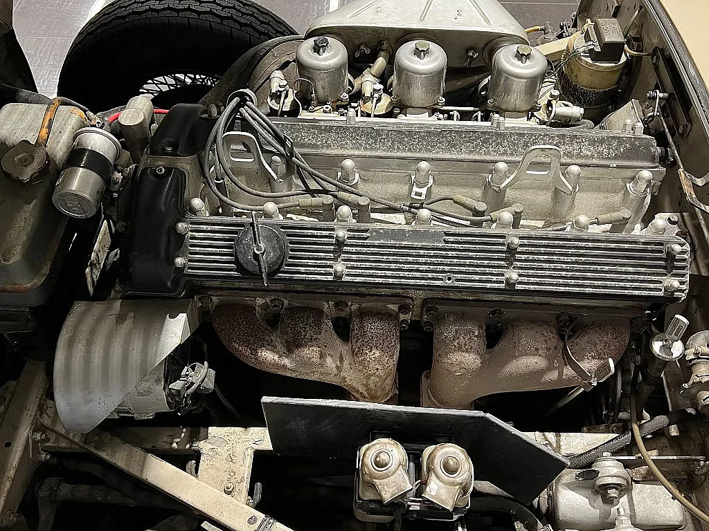Image of 1967 Jaguar E-Type (1) mechanics