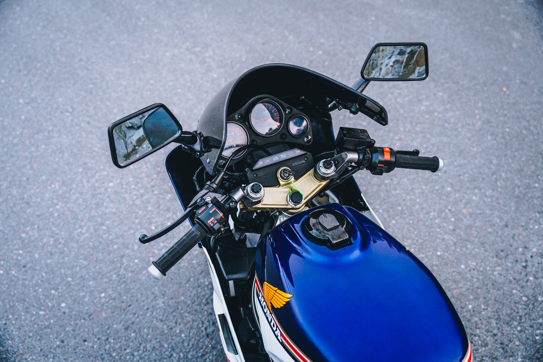 Exterior image of 1986 Honda NS400R Rothmans Replica