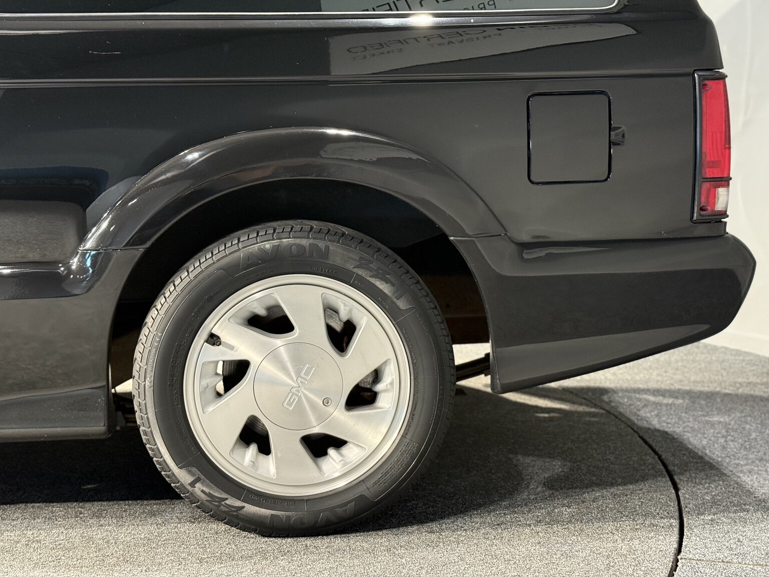 Exterior image of 1992 GMC Typhoon 