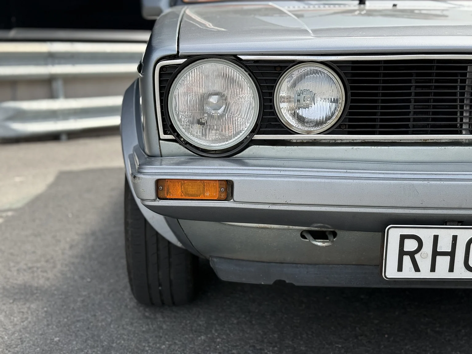 Exterior image of 1987 VW Golf Cabriolet (7)