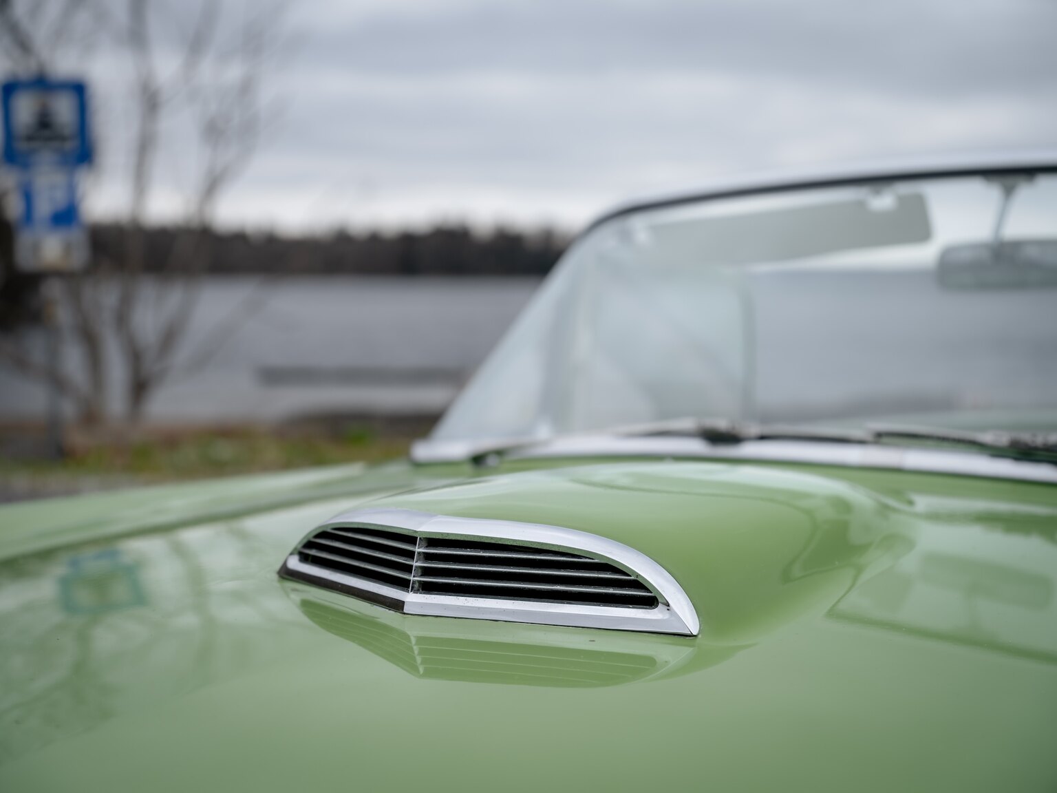 Exterior image of 1956 Ford Thunderbird (57)