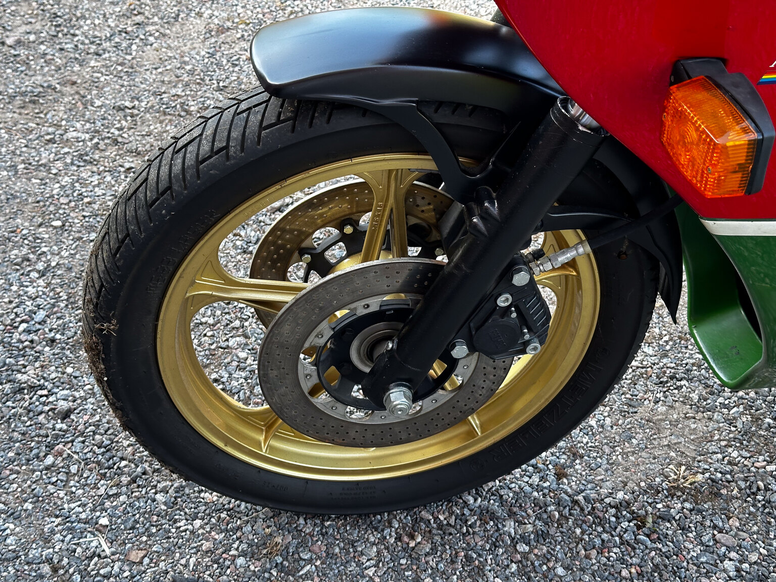 Exterior image of 1983 Ducati 900 Mike Hailwood Replica