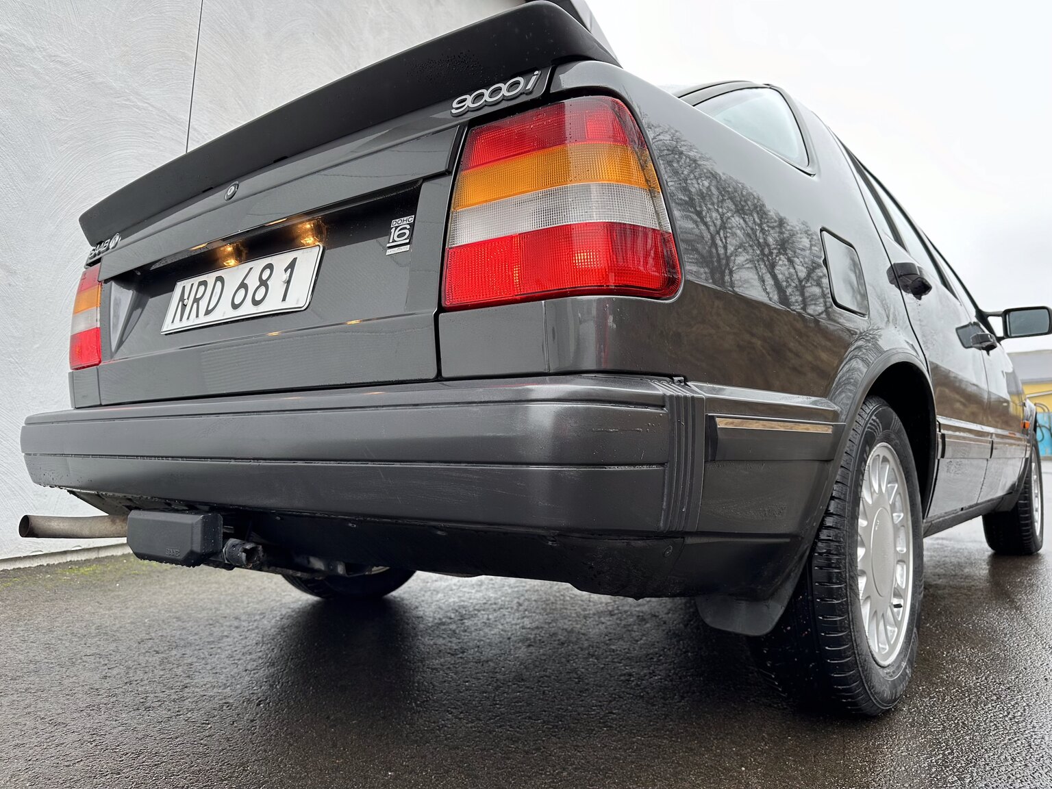 Exteriörbild på 1988 SAAB 9000i