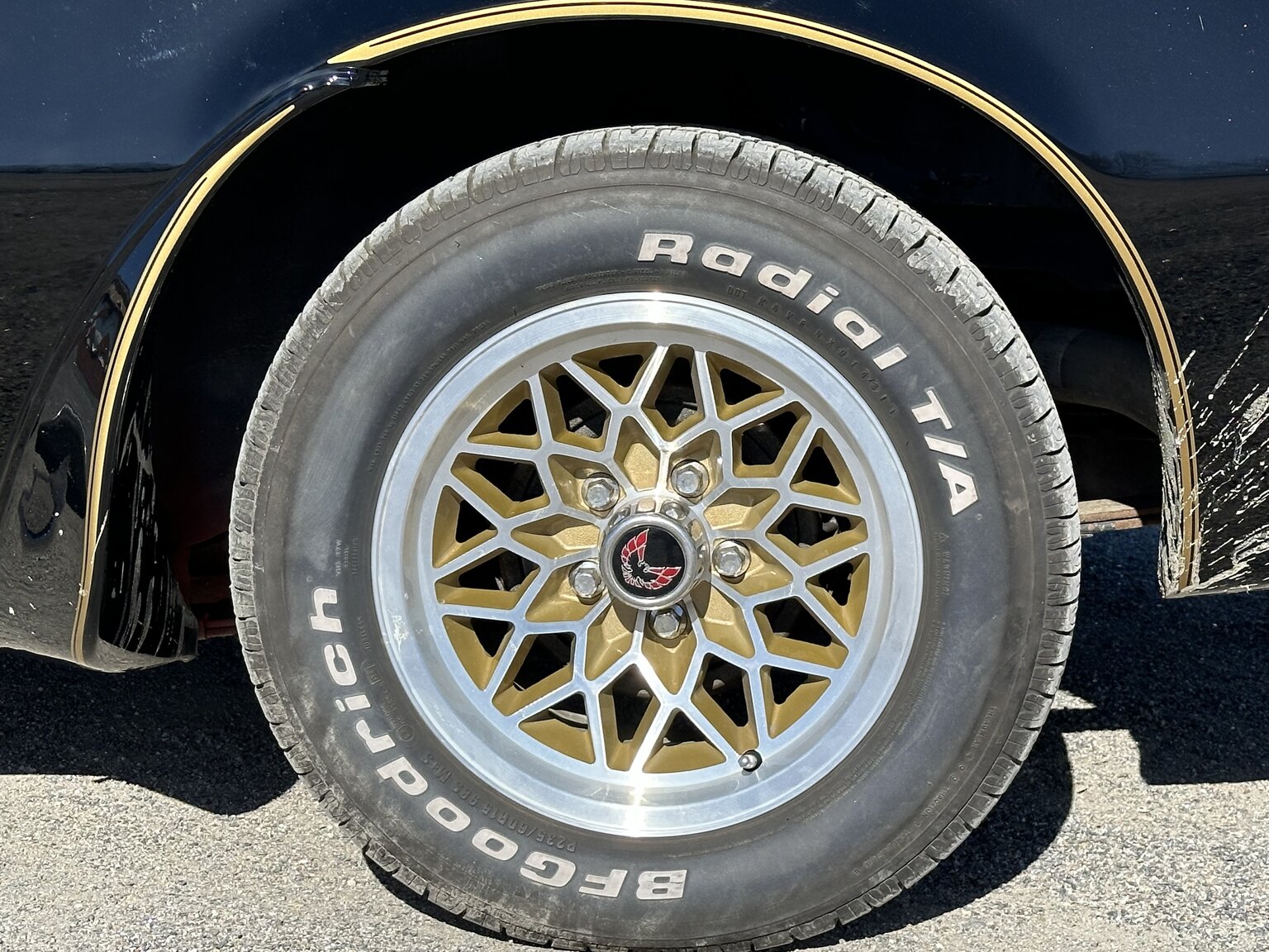 Exteriörbild på 1978 Pontiac Trans Am Bandit 400