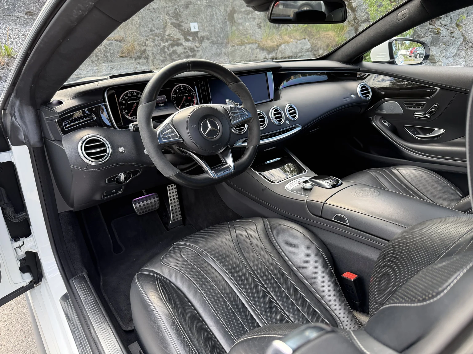 Innenraumfoto von 2016 Mercedes-Benz S 63 AMG 4MATIC (1)