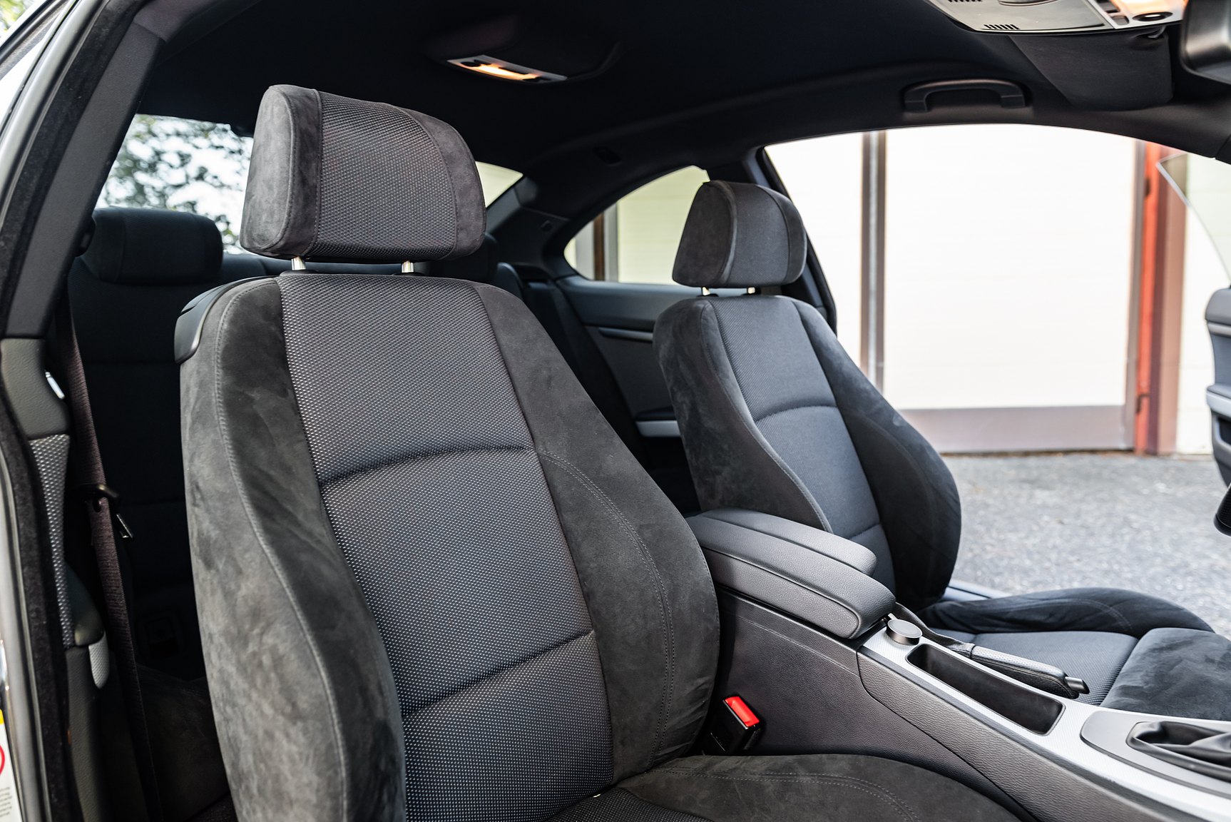 Interior image of 2009 BMW 325Xi