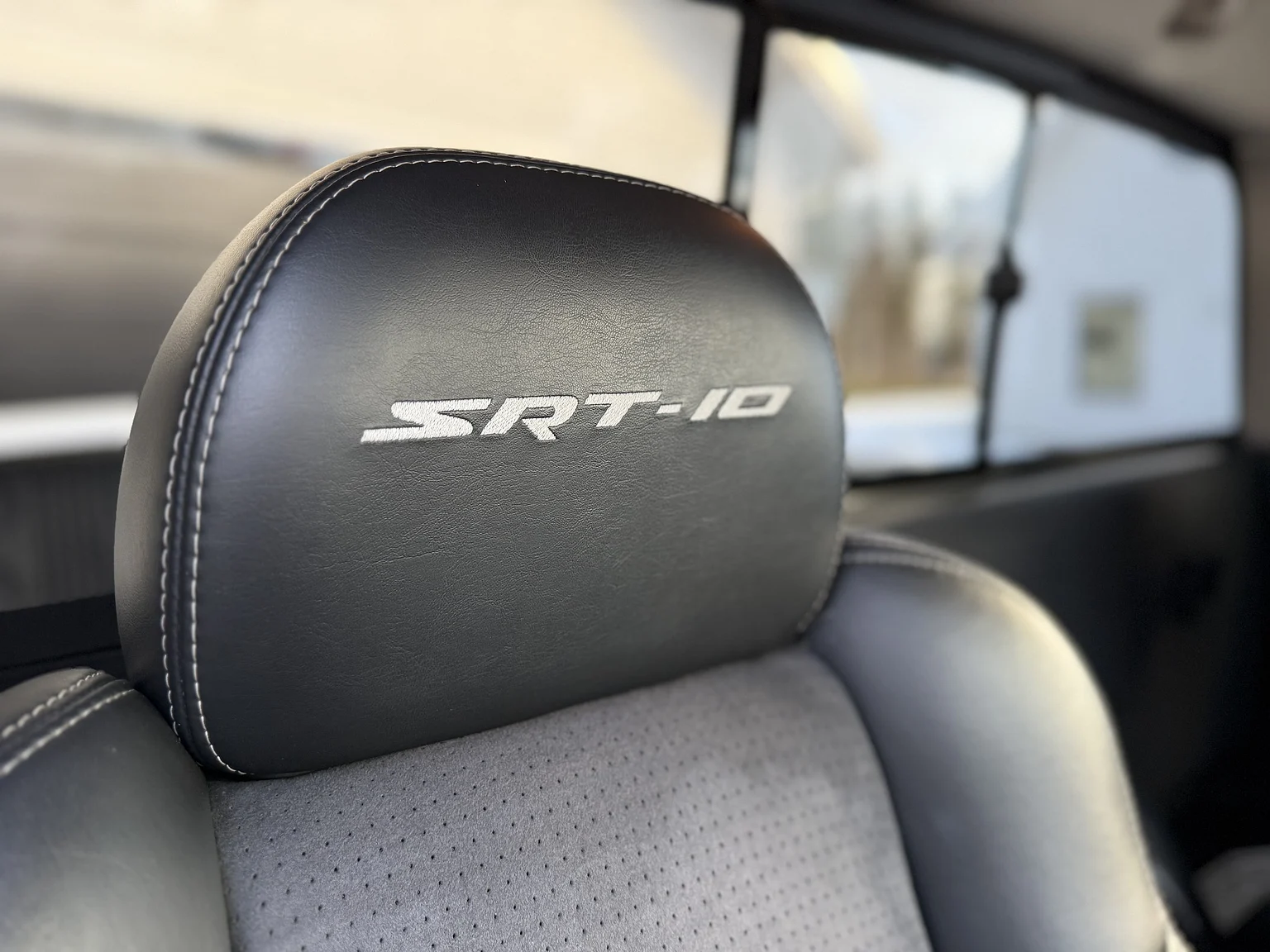 Interiörbild 2005 Dodge RAM SRT-10 Regular Cab Manual  (24)