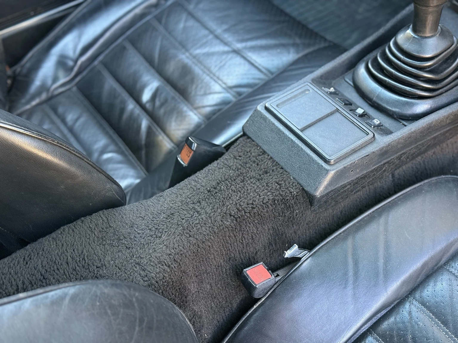 Interior image of 1979 Porsche 924  (51)