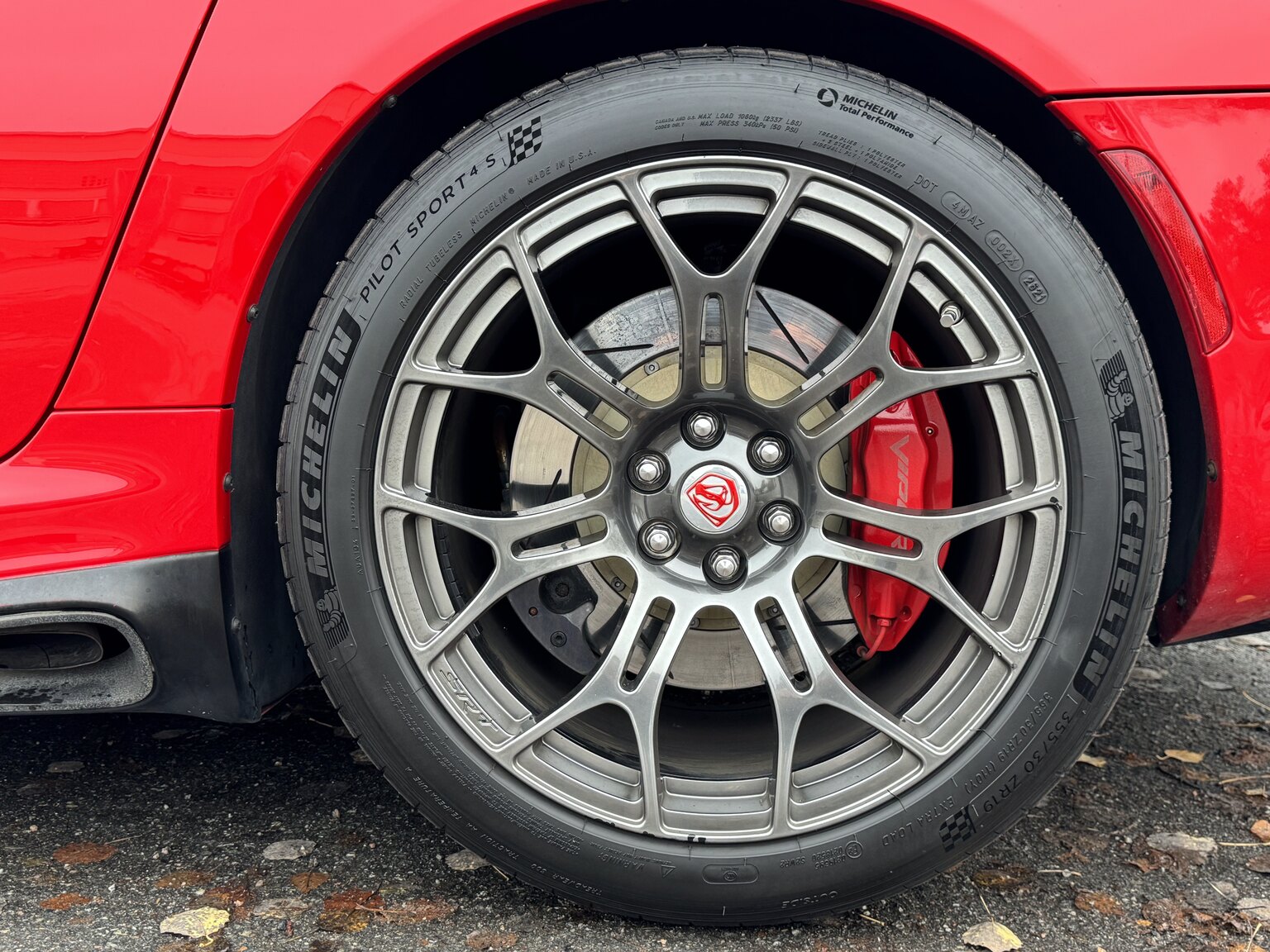 Aussenfoto 2014 Dodge Viper GTS (43)