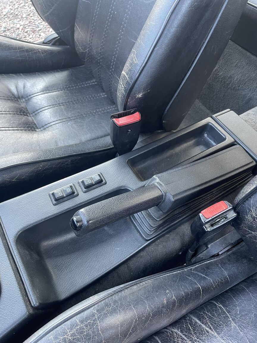 Innenraumfoto von 1987 BMW 320i