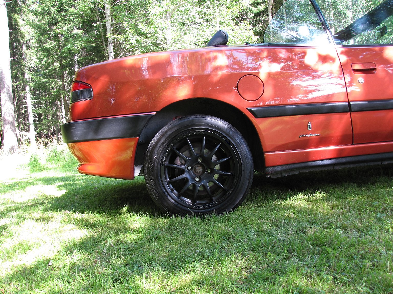Exterior image of 1999 Peugeot 306 Cabriolet 2.0 Manuell