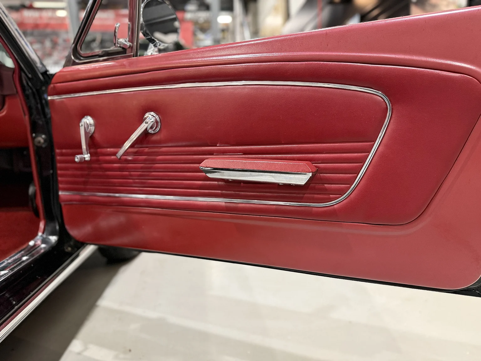 Innenraumfoto von 1966 Ford Mustang Convertible (37)