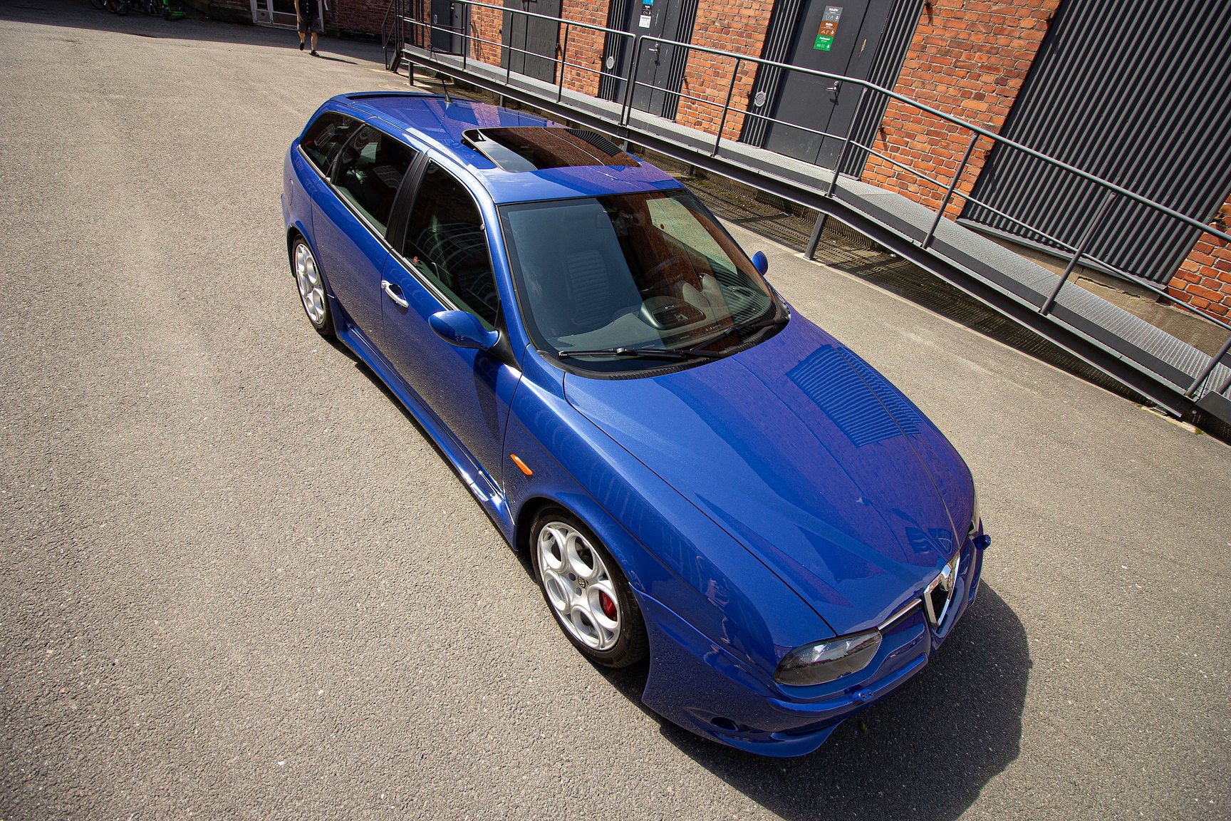 Exterior image of 2004 Alfa Romeo 156 GTA