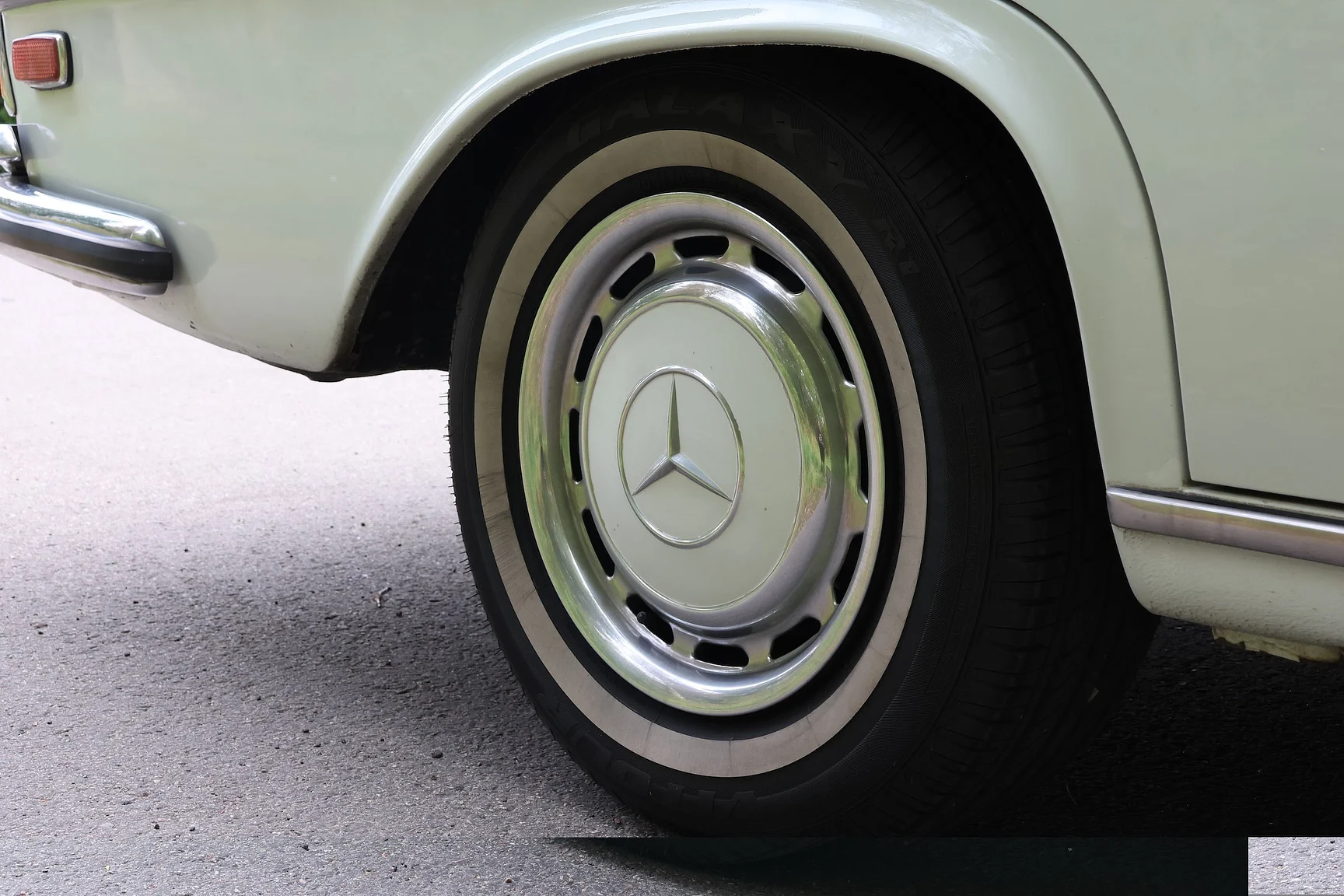 Aussenfoto 1972 Mercedes-Benz 280 SE 4.5  (19)