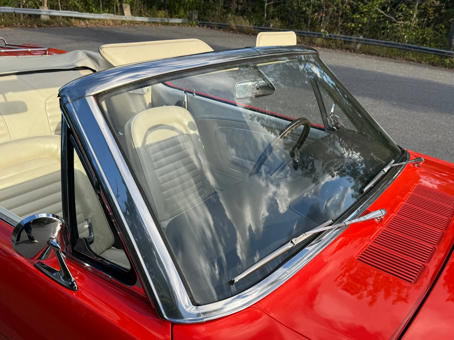 Exteriörbild på 1965 Ford Mustang Cabriolet (51)