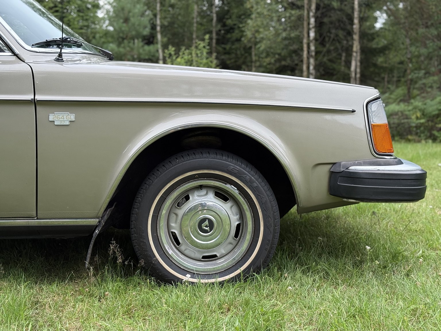Exterior image of 1976 Volvo 264 V6 GL Automatisk