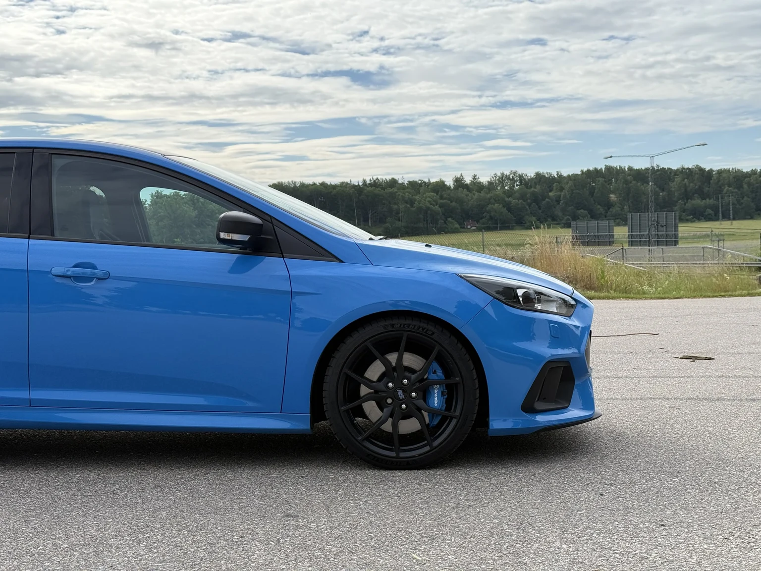 Exterior image of 2018 Ford Focus RS (19)