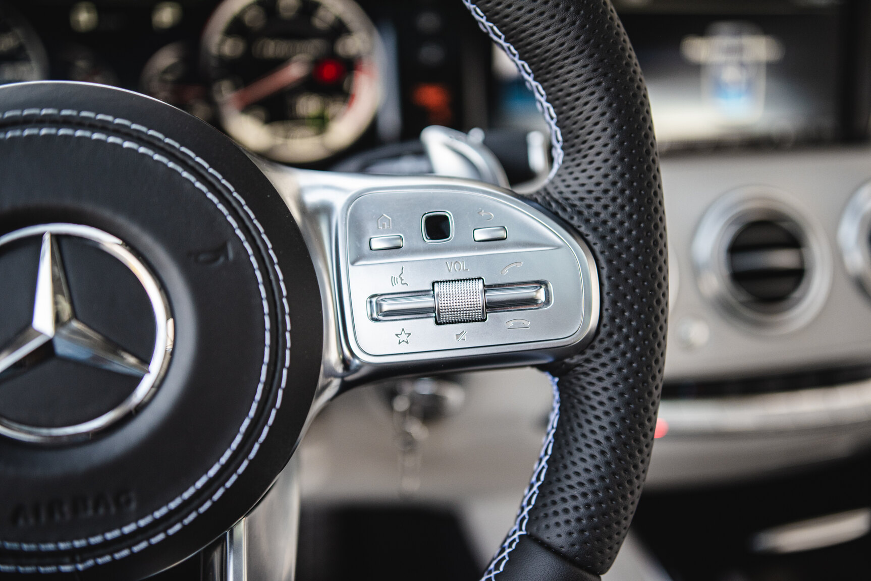 Interior image of 2016 Mercedes-Benz S63 AMG 4MATIC Coupé