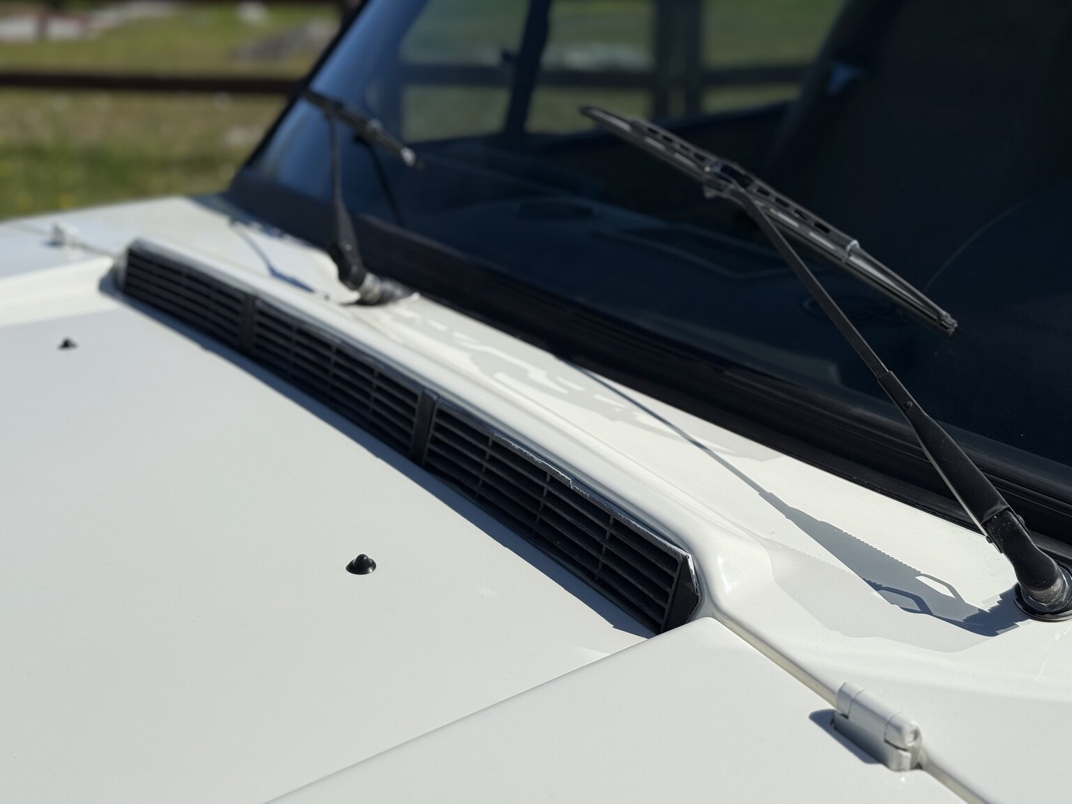 Exterior image of 1985 Land Rover Range Rover 3.5 V8