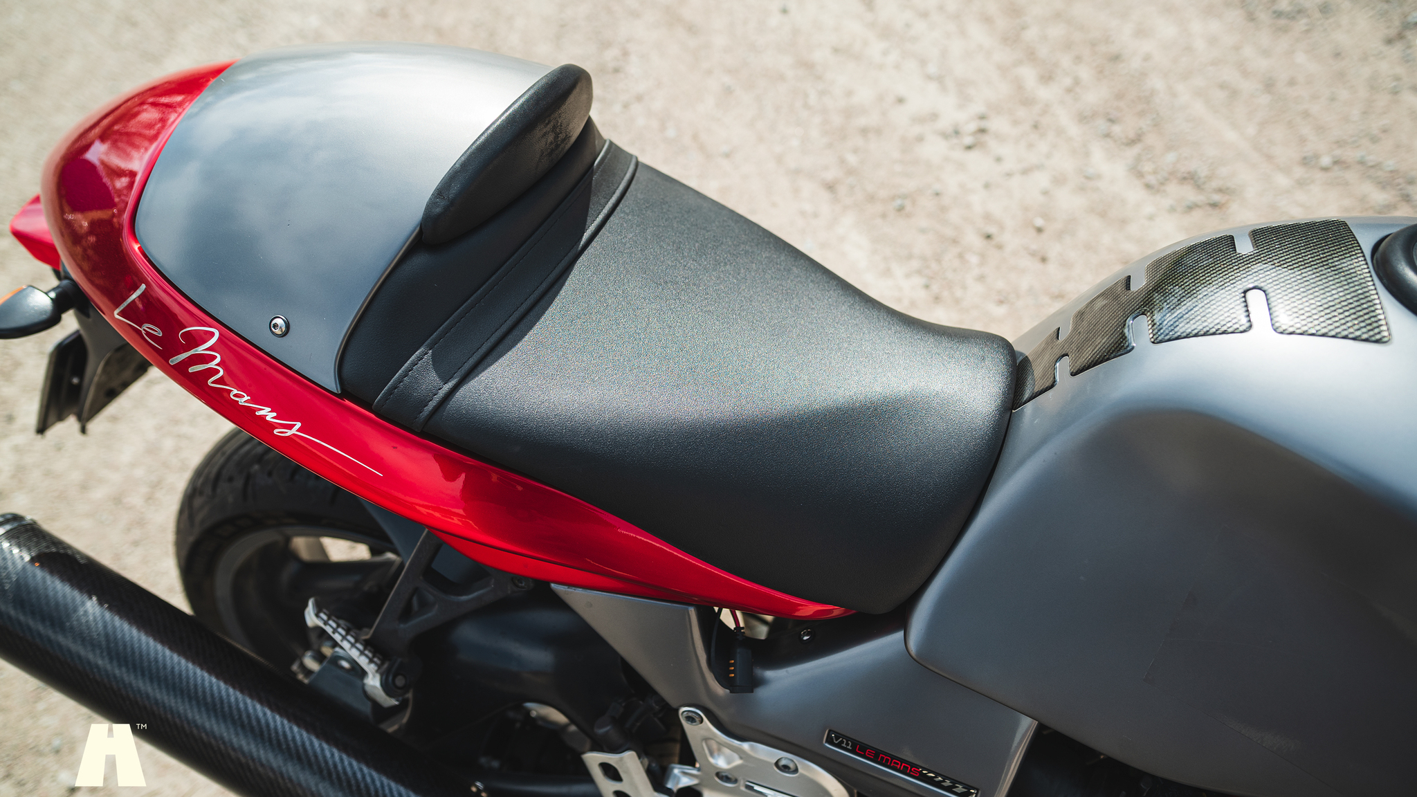 Exteriörbild på 2002 Moto Guzzi V11 Le Mans (51)