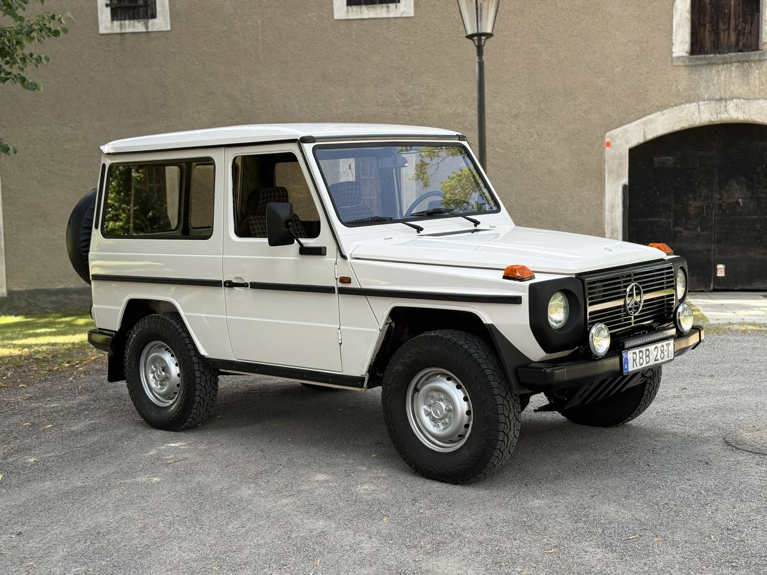 Aussenfoto 1981 Mercedes-Benz 240 GD (12)