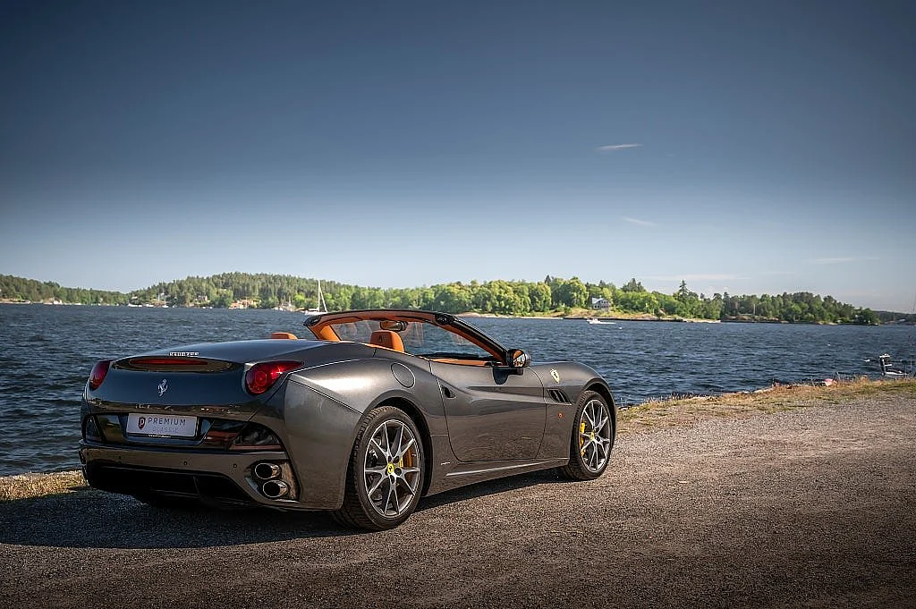 Bild von 2010 Ferrari California (11)
