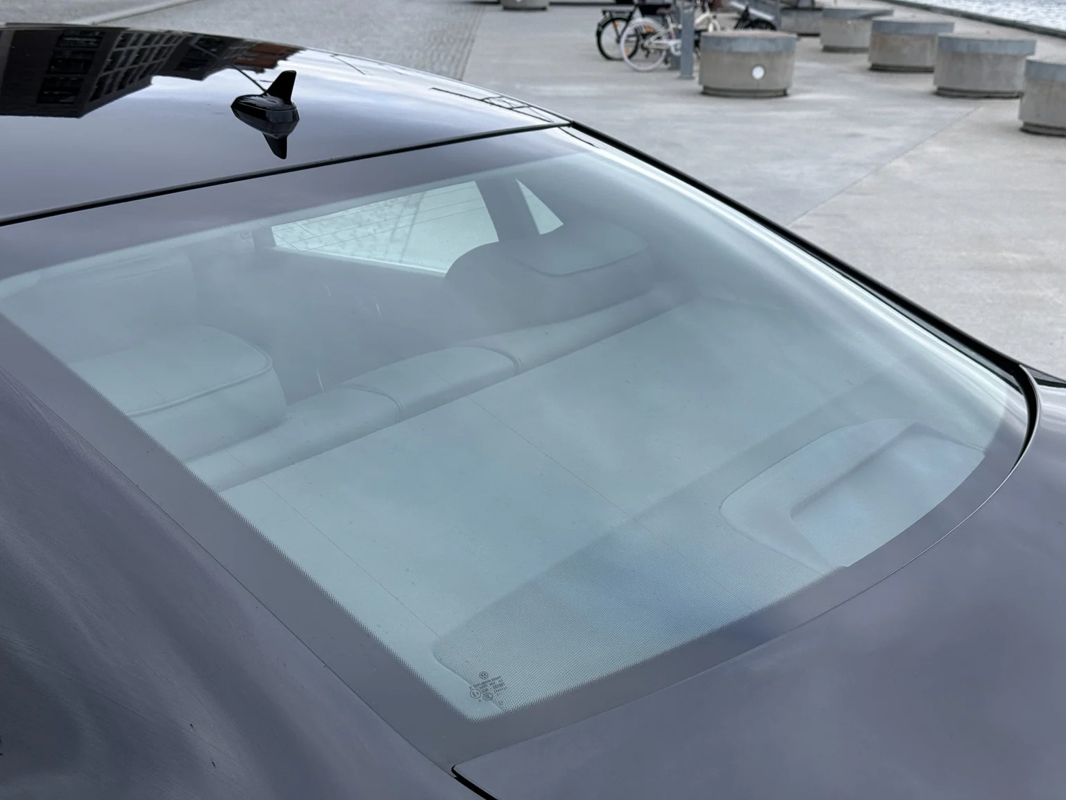 Exteriörbild på 2013 Volkswagen Phaeton 3.0 TDI (41)