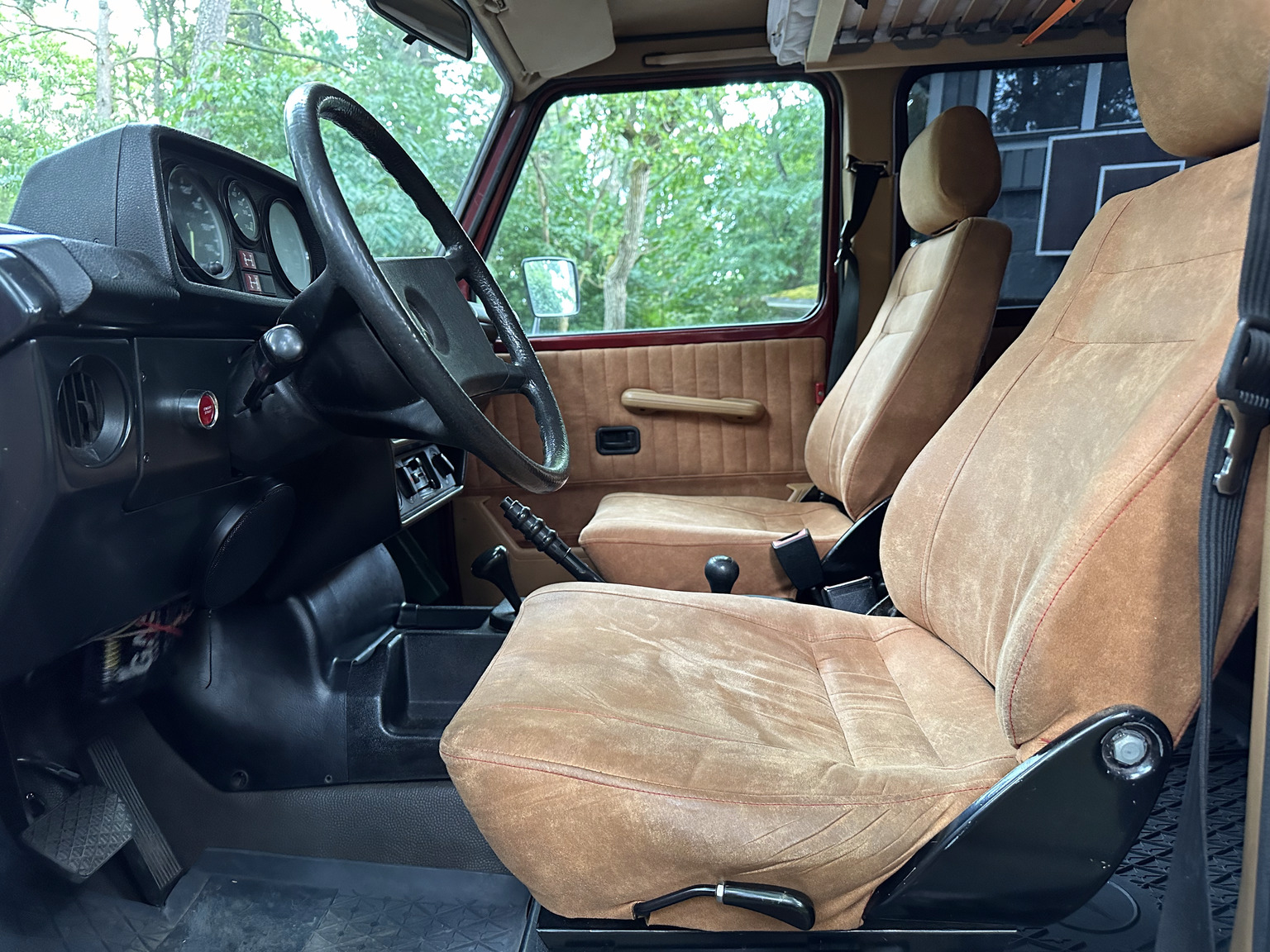 Interiörbild 1986 Mercedes 280 GE (42)