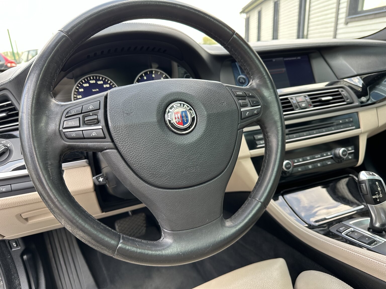 Interiörbild 2011 ALPINA B5 Bi-Turbo Touring Switch-Tronic