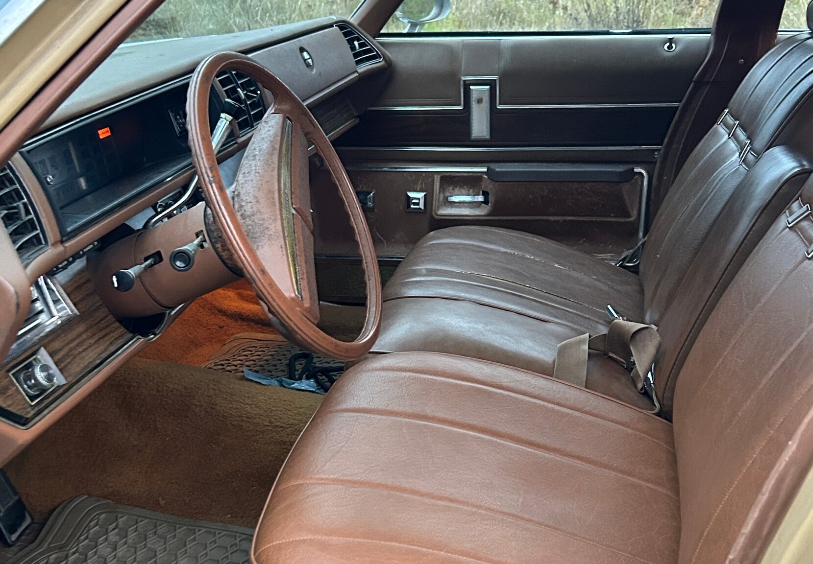 Interior image of 1973 Buick Estate Wagon