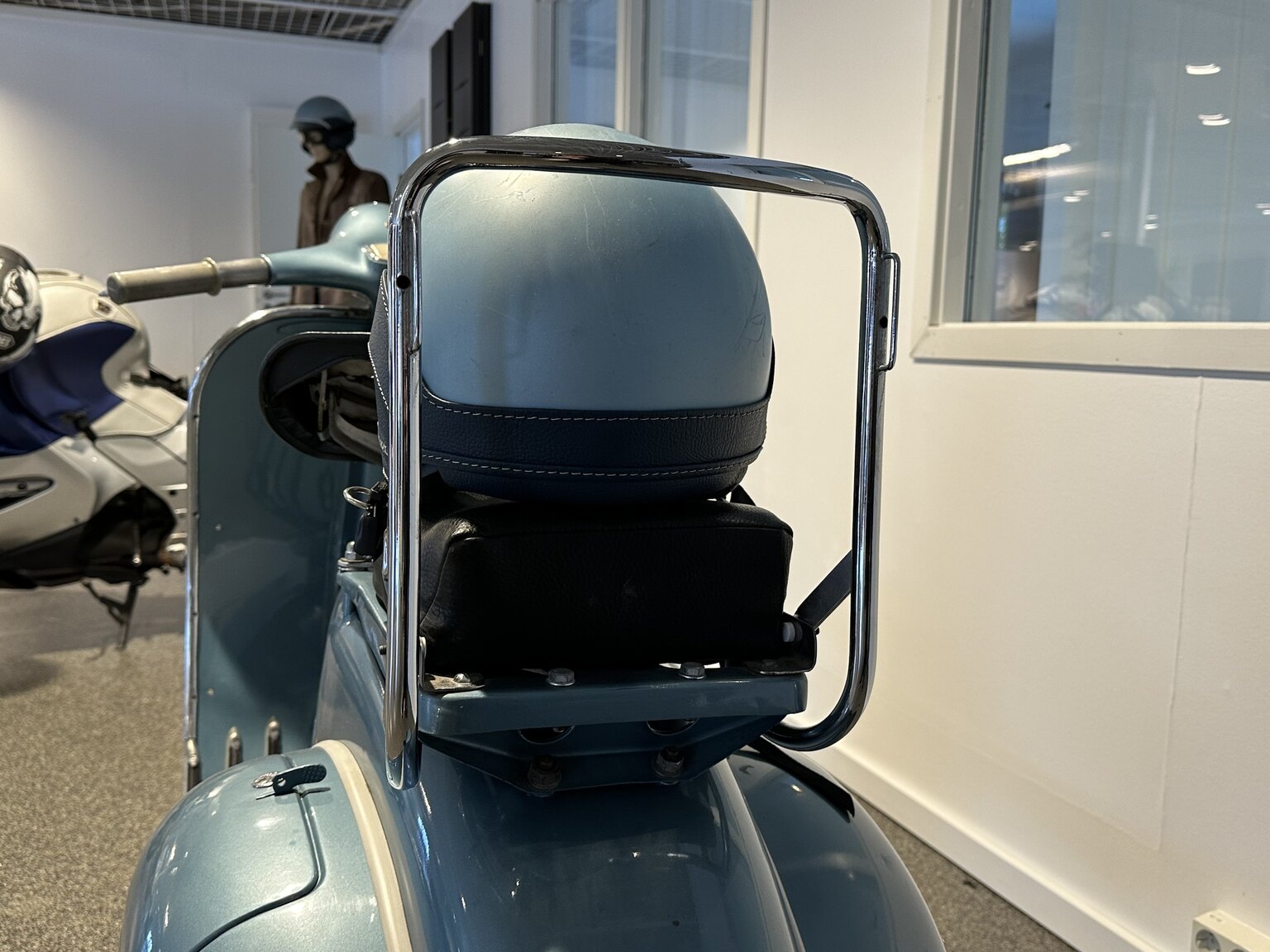 Aussenfoto 1959 Vespa Piaggio 150cc Widebody