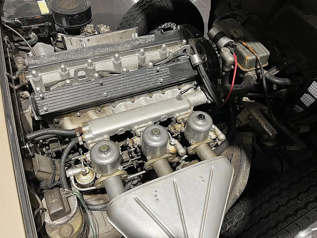 Image of 1967 Jaguar E-Type (3) mechanics