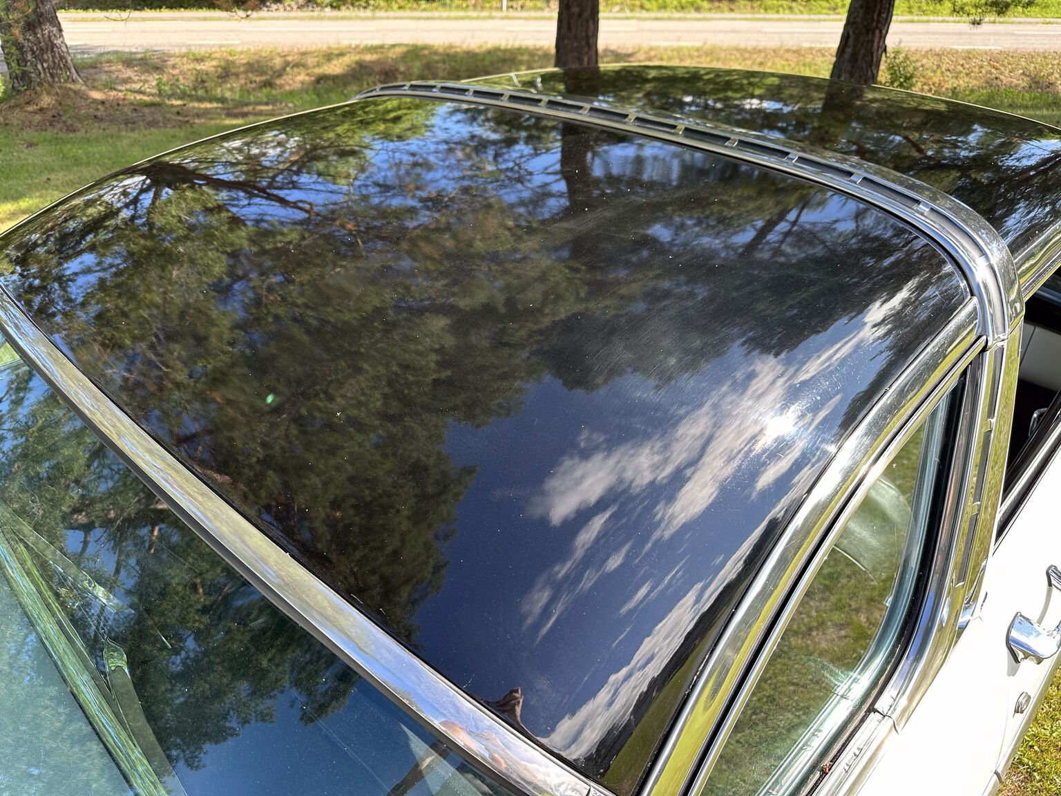 Exteriörbild på 1955 Ford Fairlane Crown Victoria
