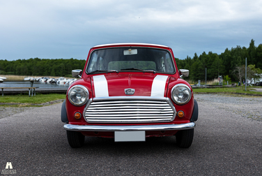 Exterior image of 1970 Austin Mini 1000