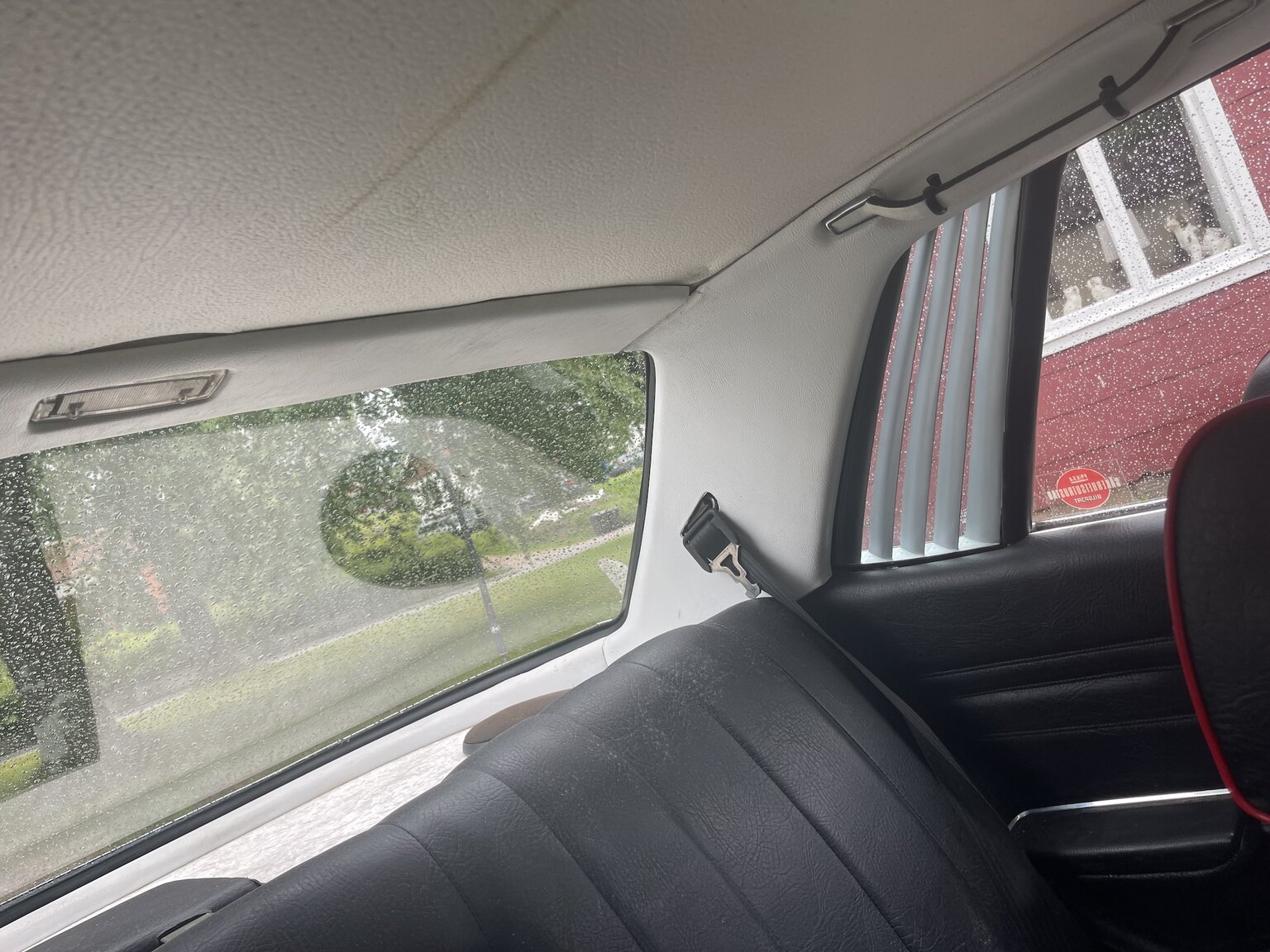 Interiörbild 1973 Mercedes 350 SLC