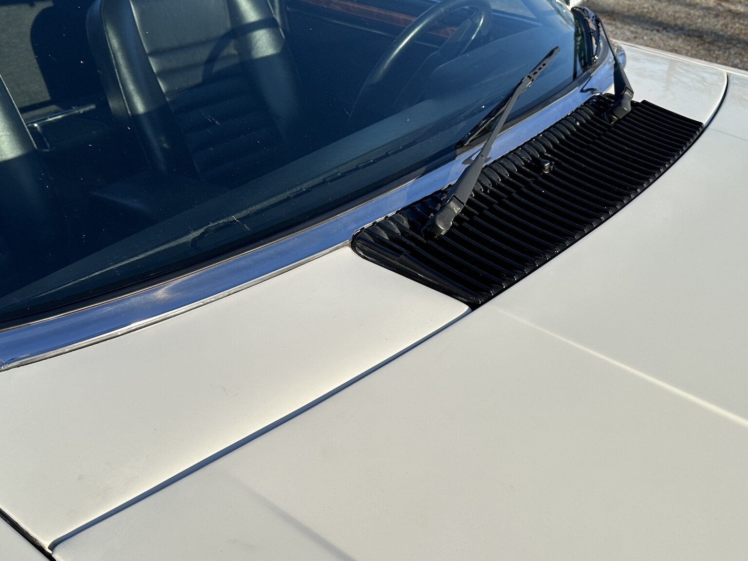 Exterior image of 1985 Jaguar XJ-SC