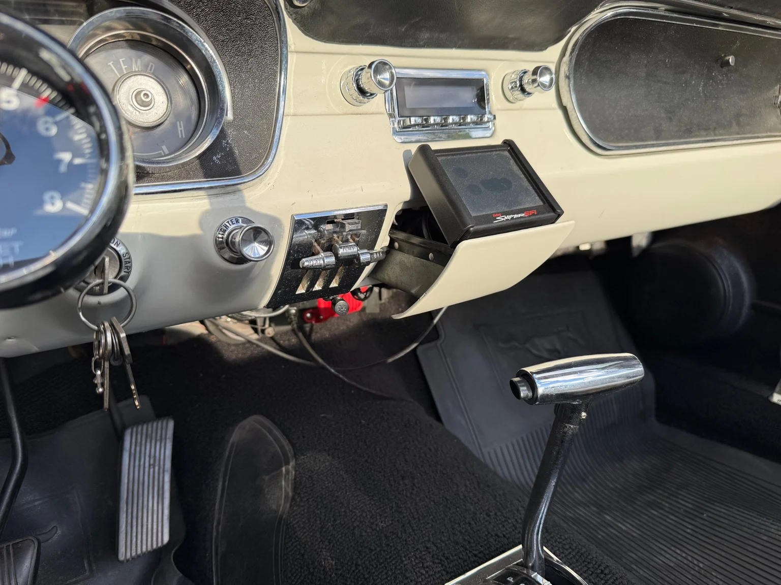 Interiörbild 1965 Ford Mustang Cabriolet (18)