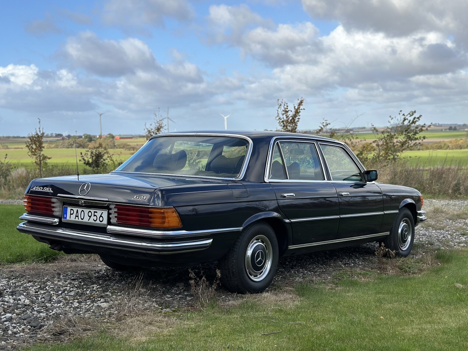 Exterior image of 1975 Mercedes-Benz 450 SEL 6.9 Bepansrad 