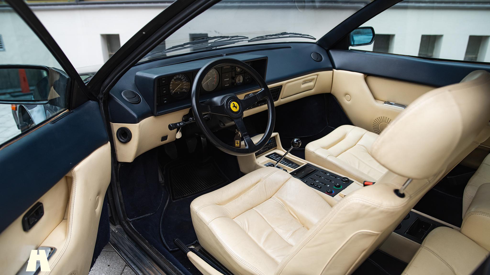 Interior image of 1985 Ferrari Mondial Quattrovalvole Design by Pininfarina (1)