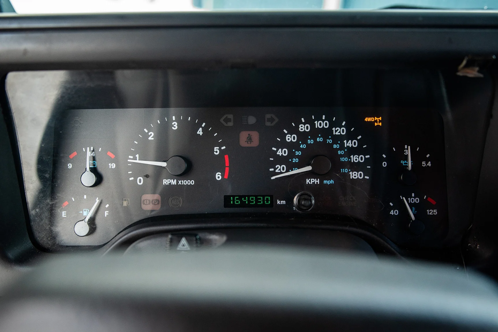 Innenraumfoto von 1997 JEEP Wrangler Hardtop 2.5 AWD (18)