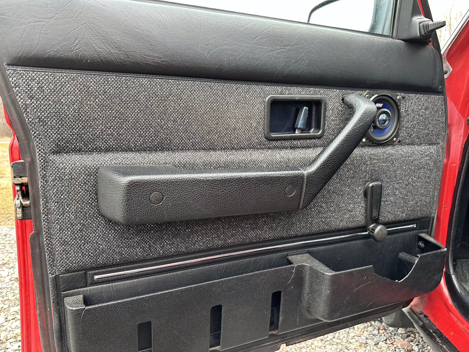 Interior image of 1990 Volvo 240 (6)