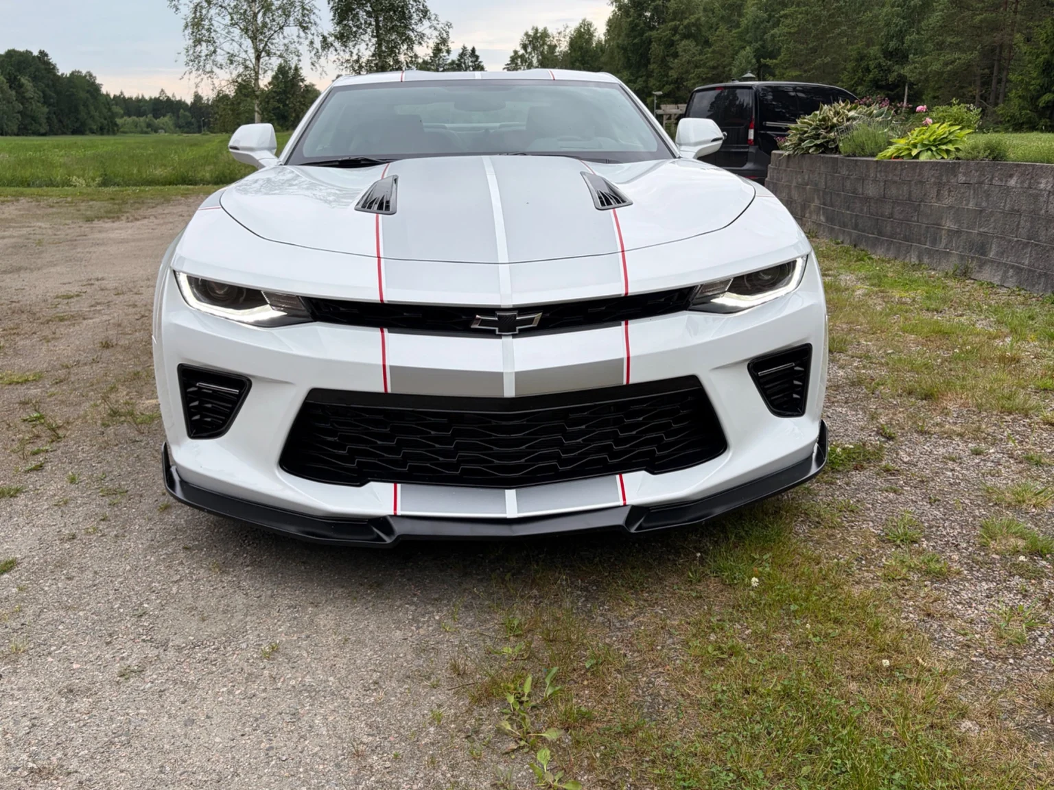 Exteriörbild på 2017 Chevrolet Camaro SS (49)